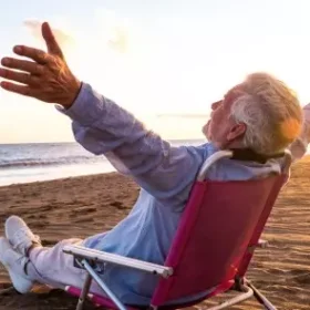 Yên tâm khi vắng nhà với bộ điều khiển máy bơm