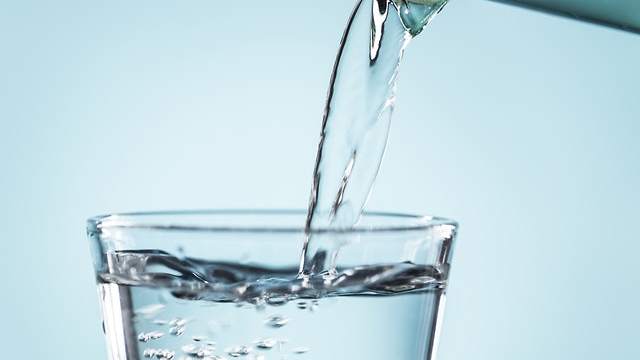 Nước mềm chứa natri có an toàn cho bạn và gia đình?