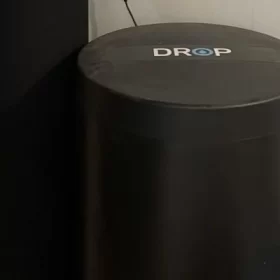 Nên có bao nhiều nước trong bình chứa nước muối của thiết bị làm mềm nước cứng