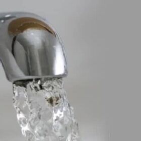 Nguyên nhân nước máy có mùi và cách khắc phục